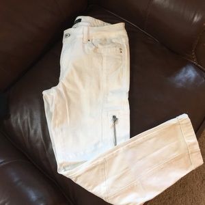 White House black market white jeans